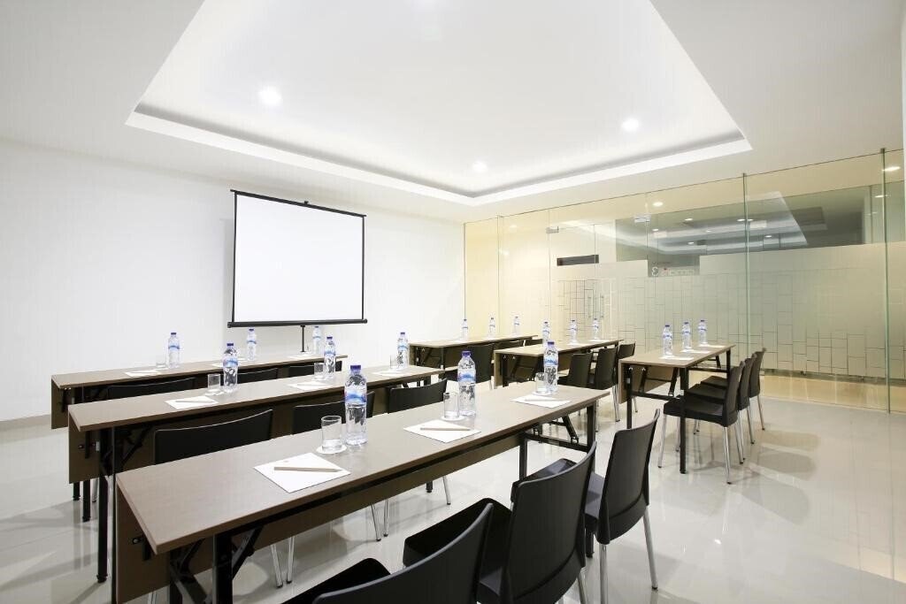 Изображение Amaris Hotel Cilegon 2*