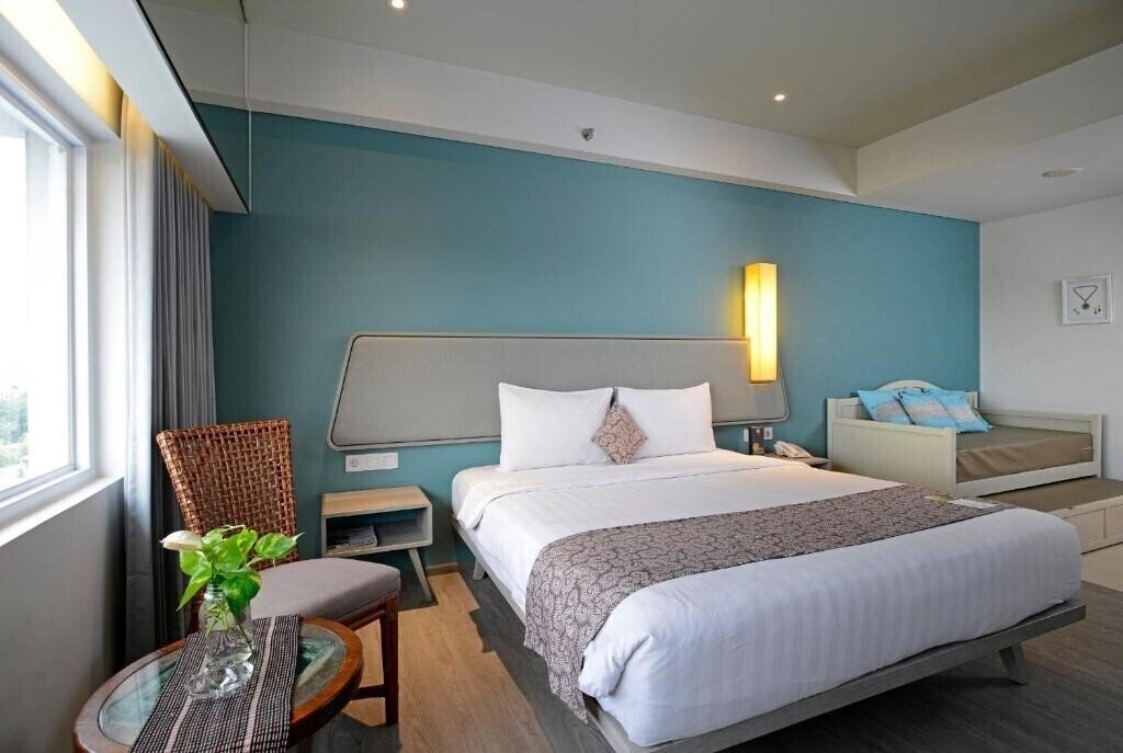 Фото La Lisa Hotel Surabaya 3*