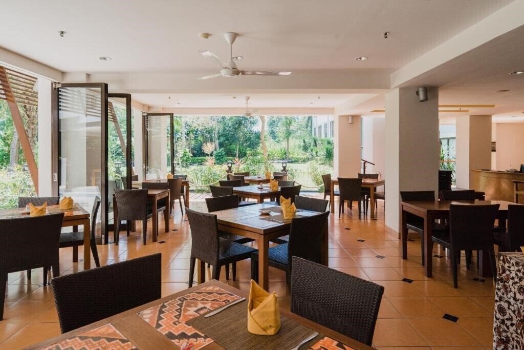 Изображение Bintang Flores 4*