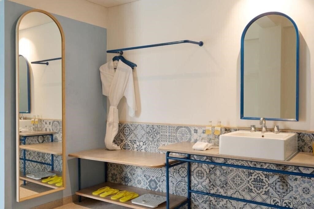 Фотография Kampi Hotel Legian (ex. Amaris Hotel Legian) 2*