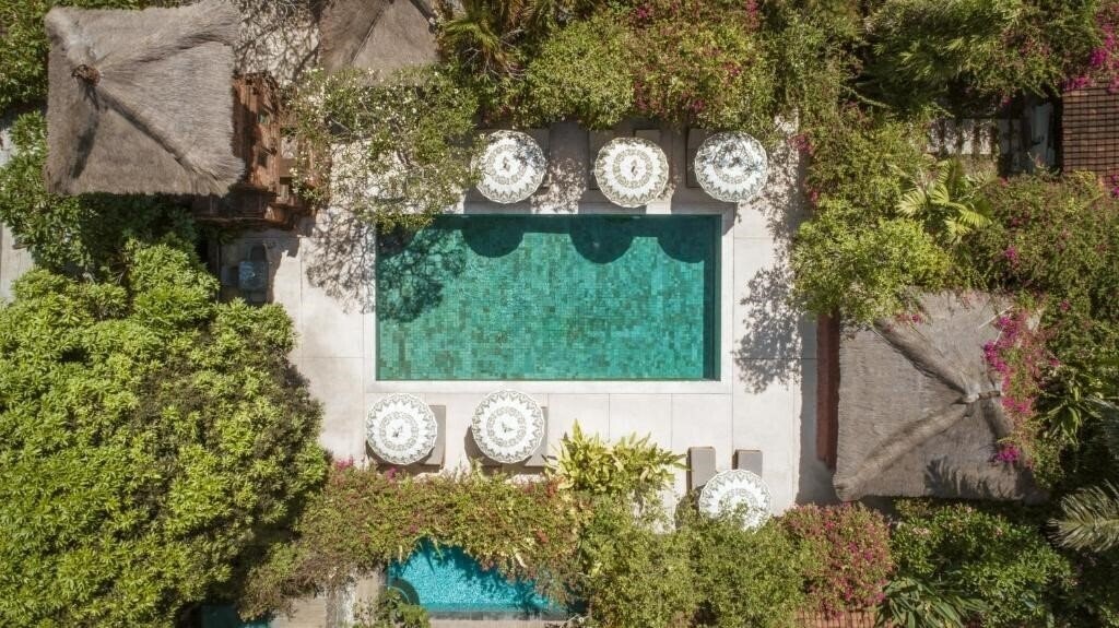 Отель Bali Pavilions 4*