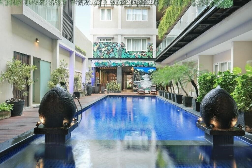 Изображение Ohana Hotel Kuta 3*