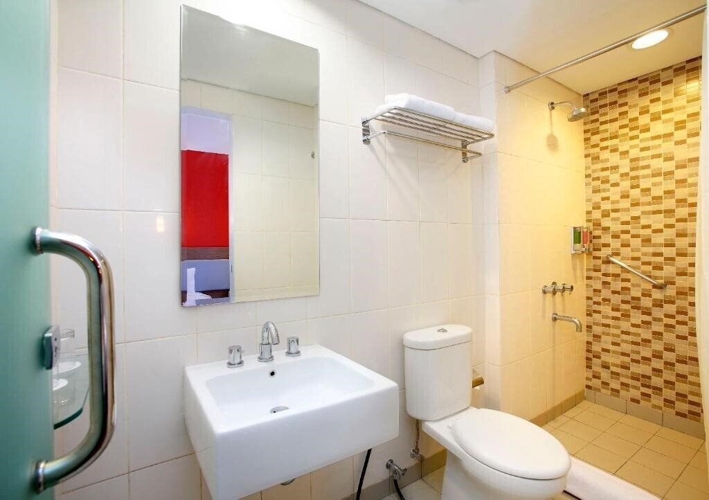 Фотография Amaris Hotel Dewi Sri 2*