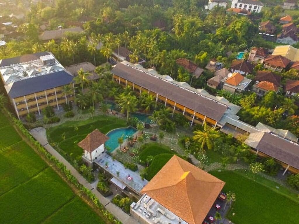Отель Alaya Ubud 5*