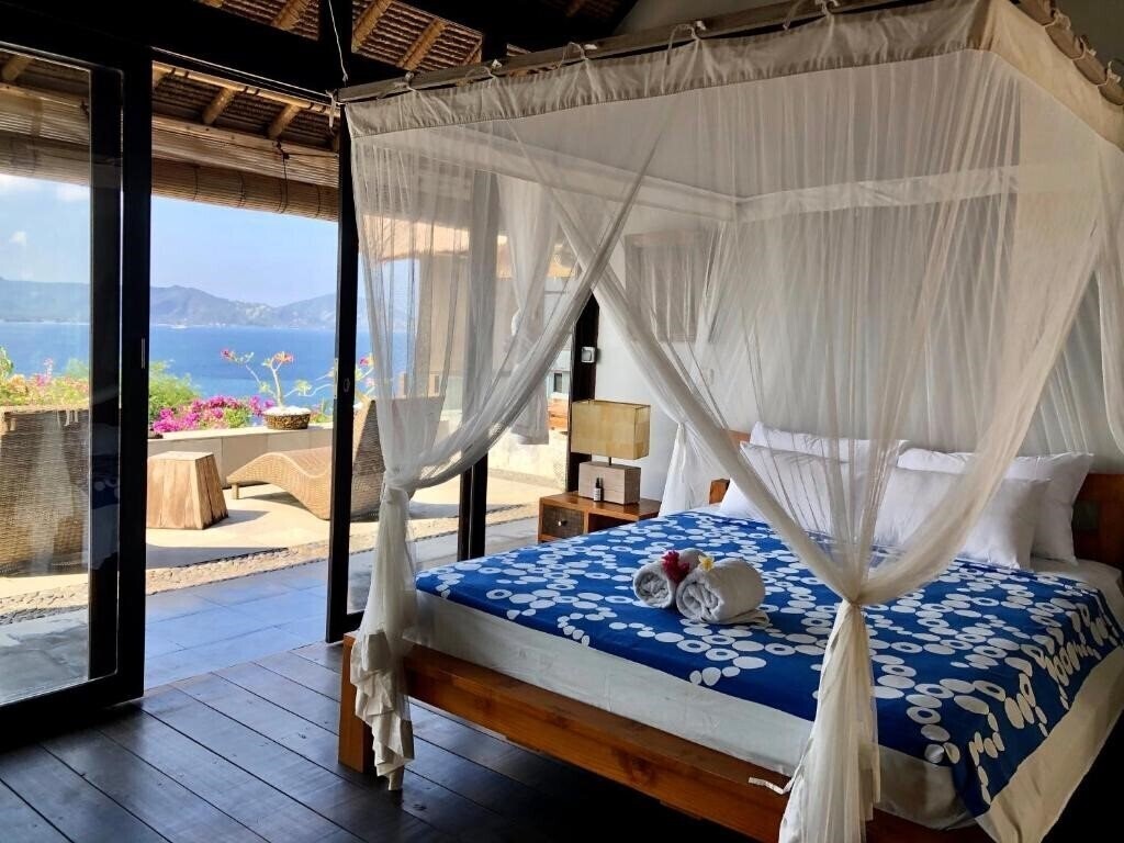 Отель Bloo Lagoon 3*