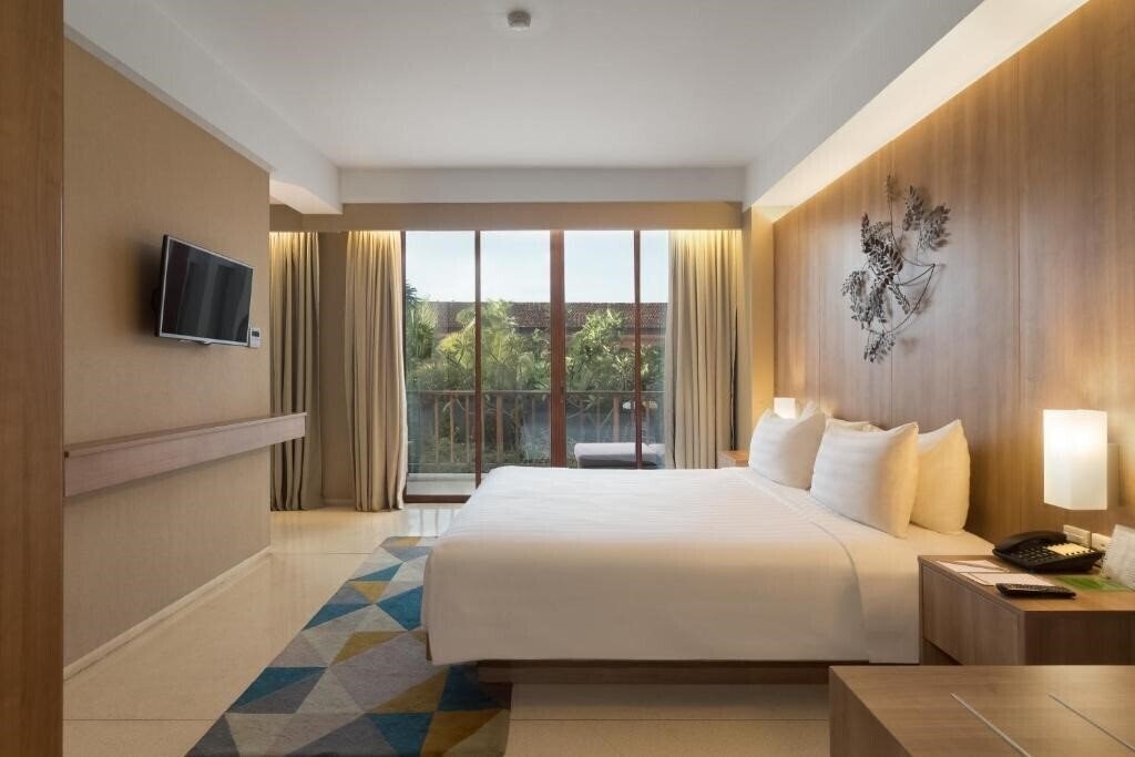 Фото Grand Zuri Kuta Bali 4*