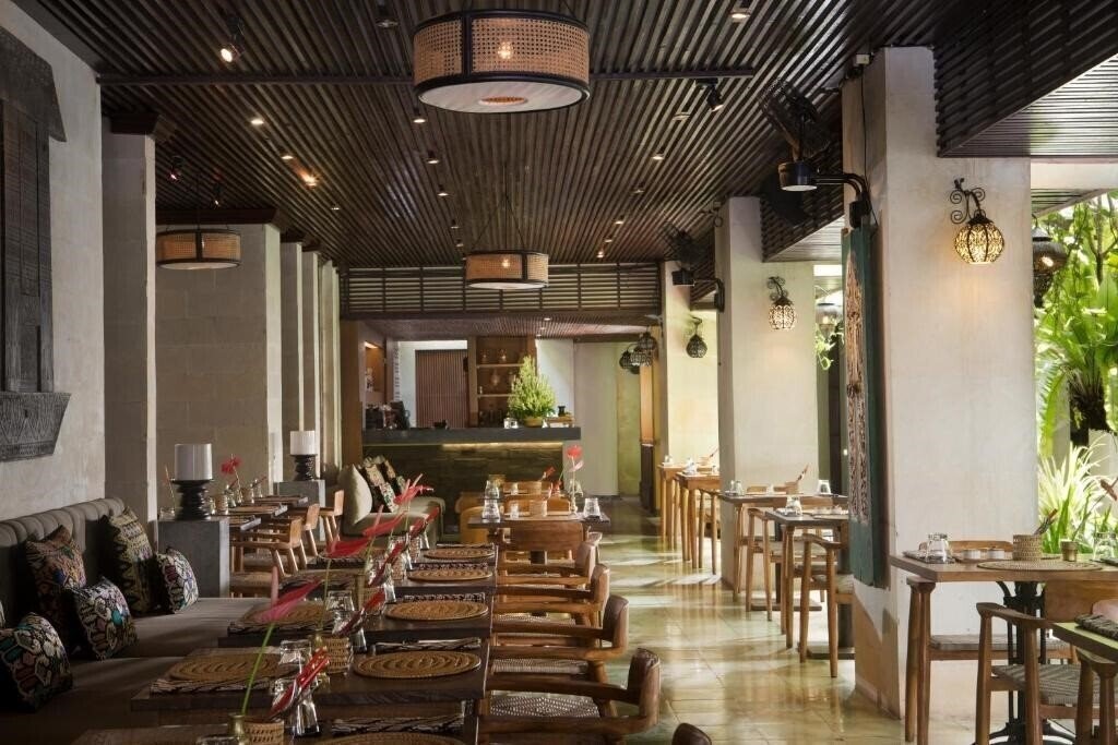 Изображение The Ubud Village At Nyuh Kuning 5*