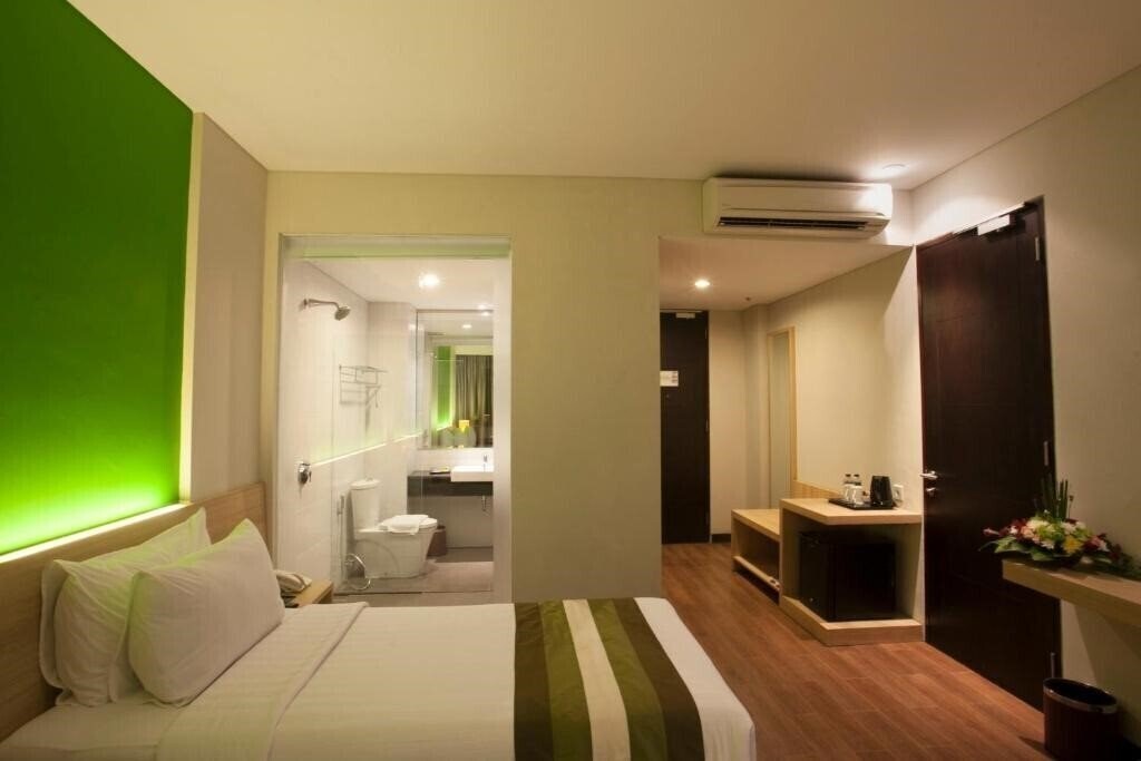 Фотография Grand Whiz Hotel Nusa Dua Bali 4*