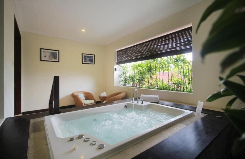 Фото Sagara Villas & Suites Sanur 5*