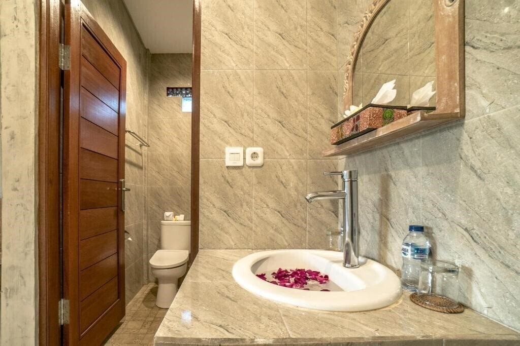 Фотография Adi Bisma Inn Ubud 3*