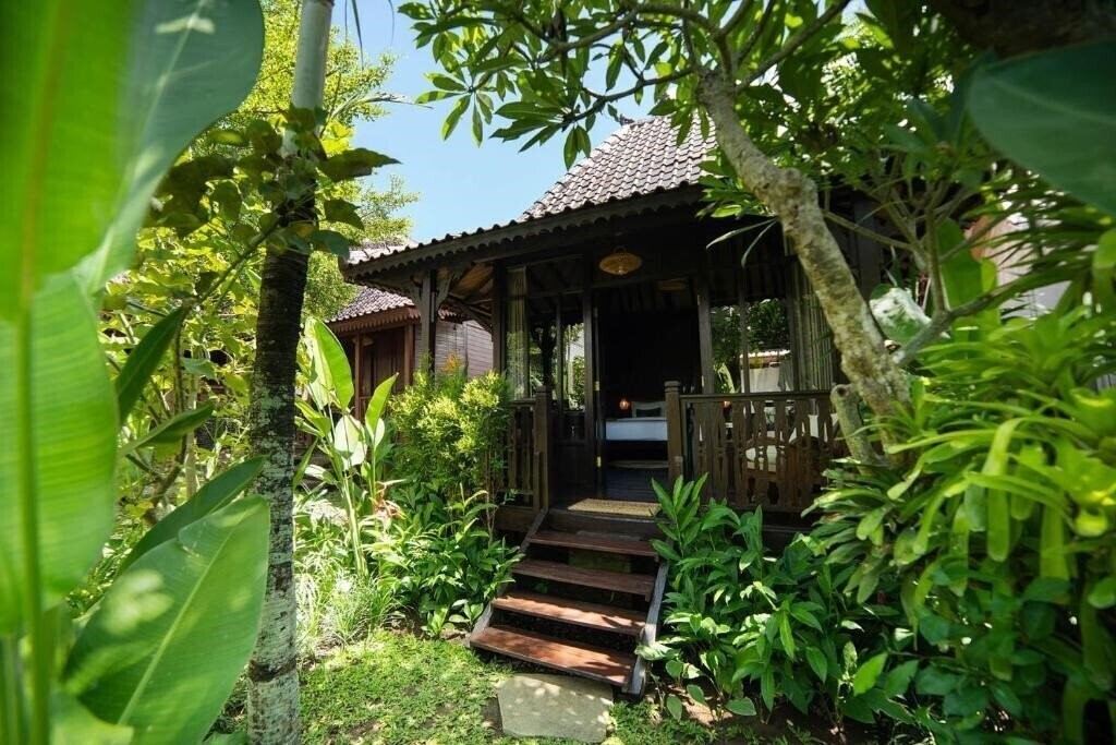 Отель Kayu Village 5*