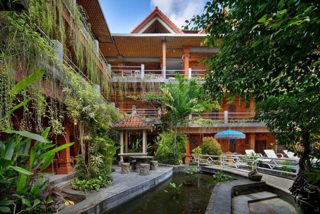 Картинка Hotel Lumbung Sari Legian 4*