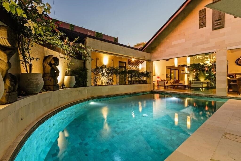 Отель Villa Karang Berawa 4*