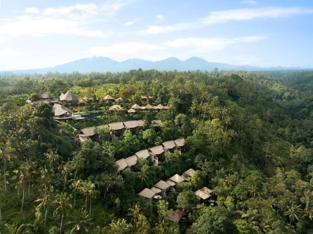 Отель Akohara Buahan Village Retreat 5*