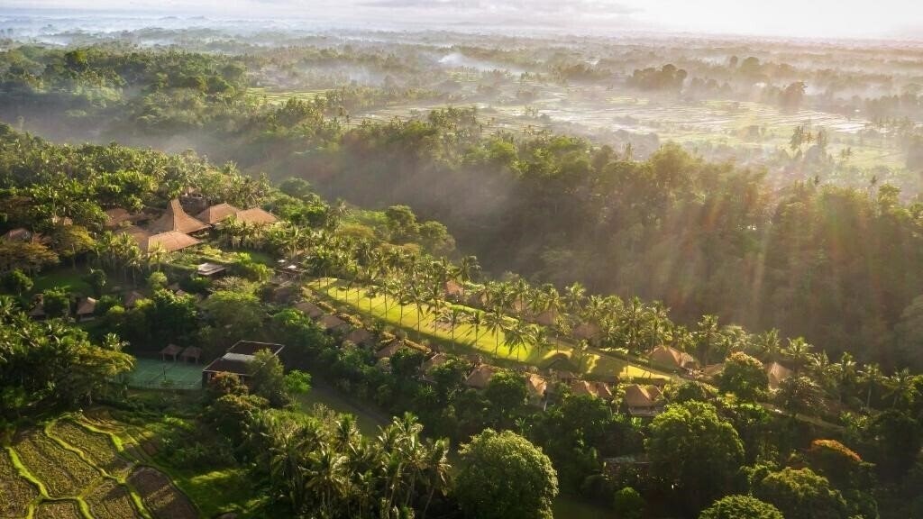 Отель Maya Ubud Resort & SPA 5*