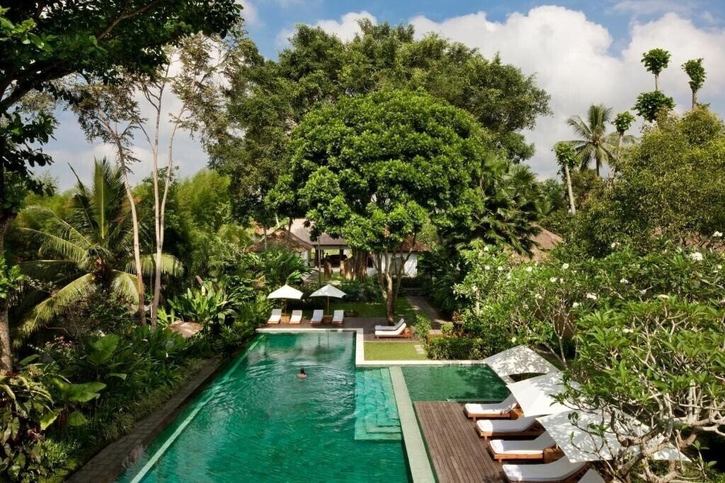 Отель Uma Ubud 5*