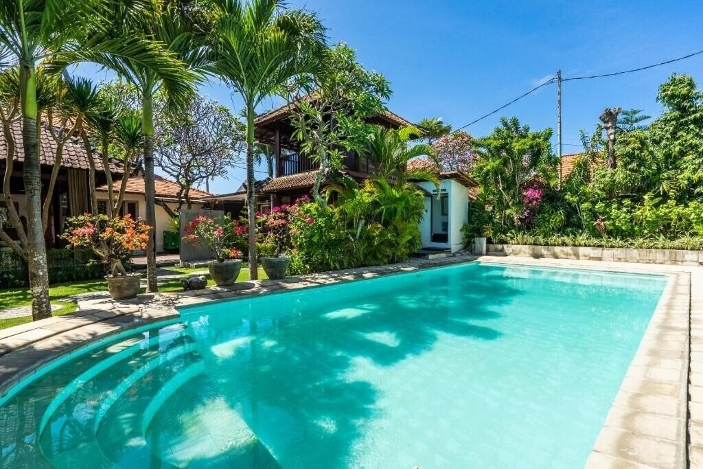 Отель Manggis Villa 4*