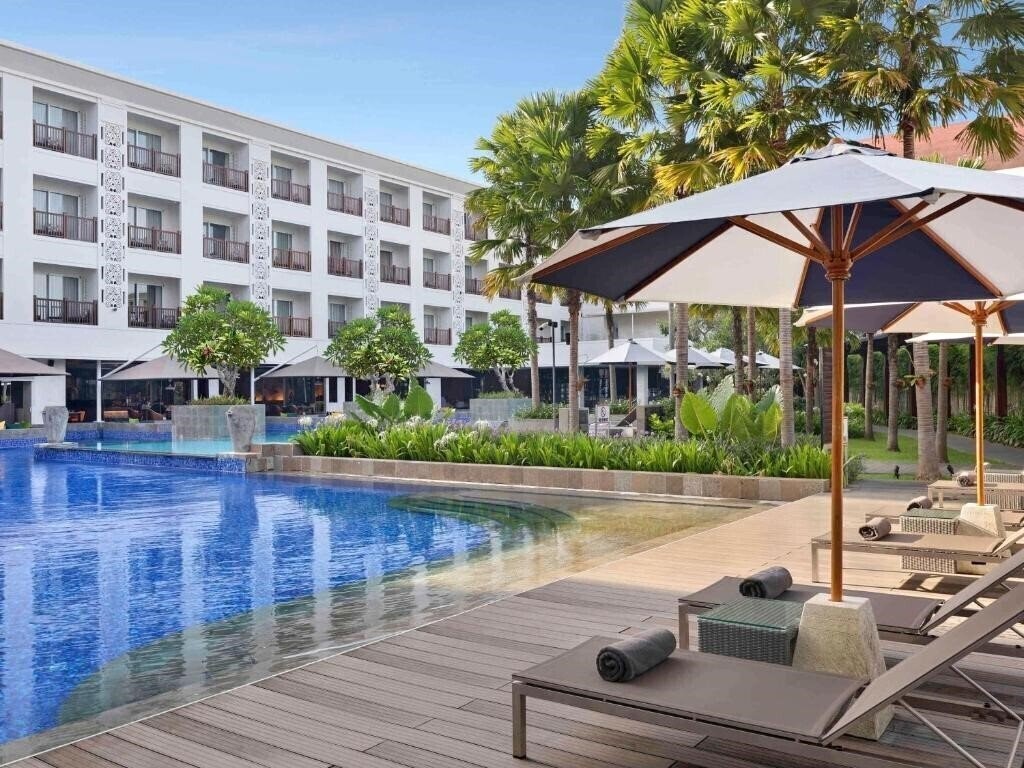 Отель Grand Mercure Bali Seminyak 5*