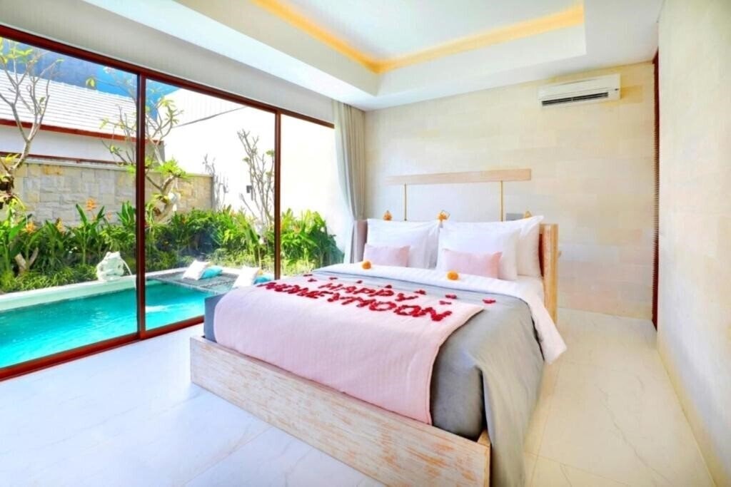 Отель La Vie Villa Seminyak By Ini Vie Hospitality 4*