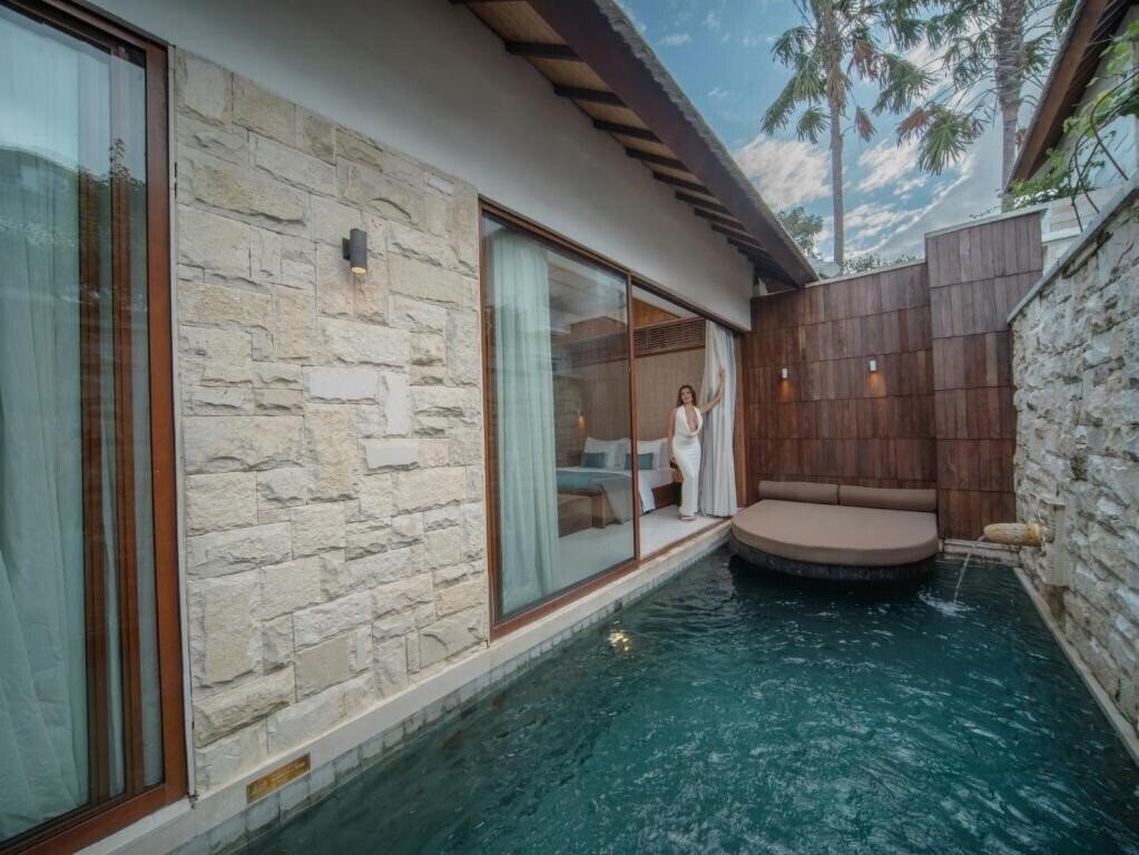 Отель La Vie Villa Seminyak By Ini Vie Hospitality 4*