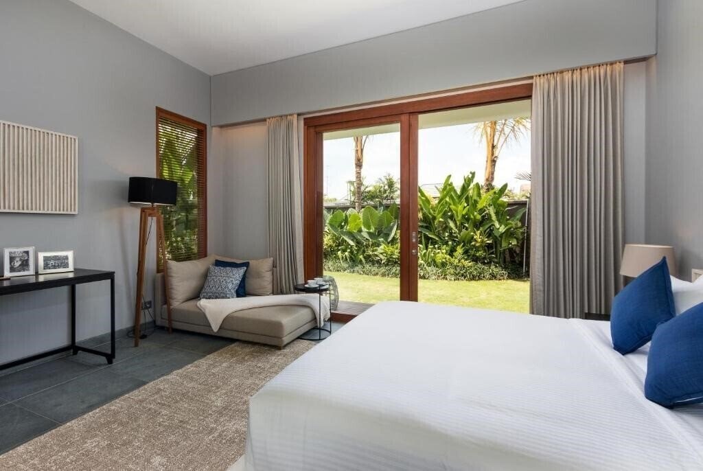 Картинка Amarin Seminyak + 4*