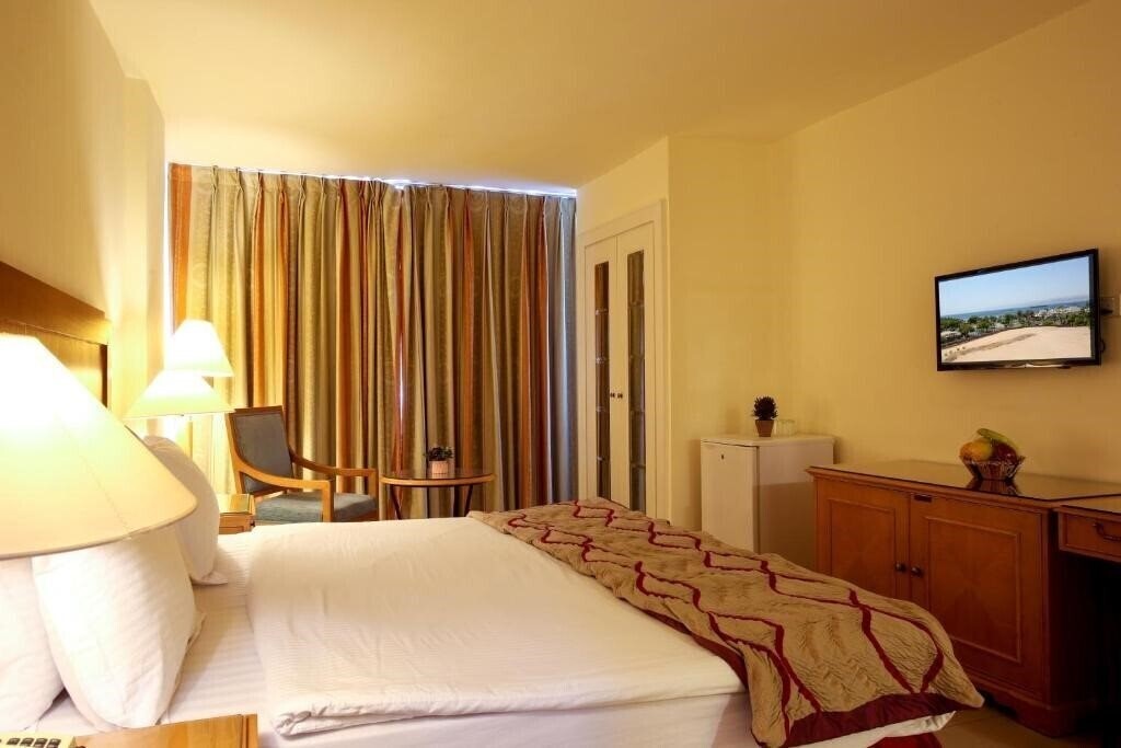 Картинка Mina 3*