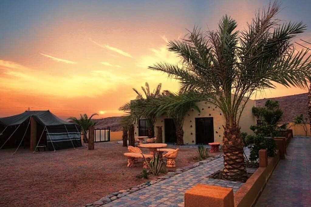 Отель Beit Al Aqaba Resort 2*