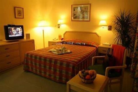 Фотография Golden Tulip Airport Amman 4*