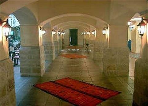 Фото Golden Tulip Airport Amman 4*