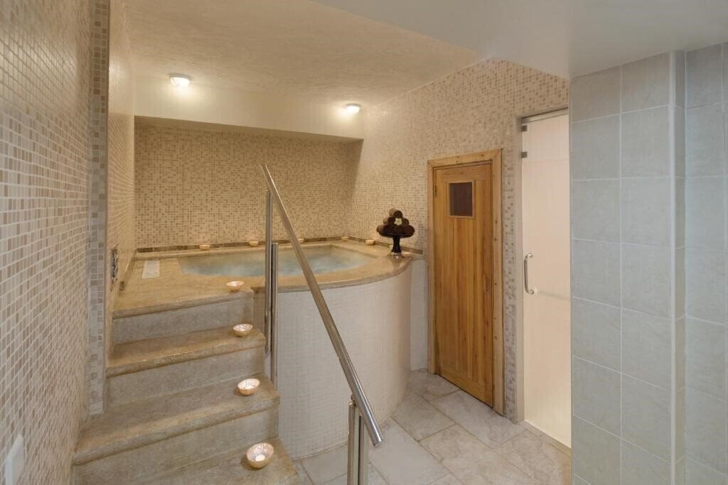 Фотография Ramada Resort by Wyndham Dead Sea 4*