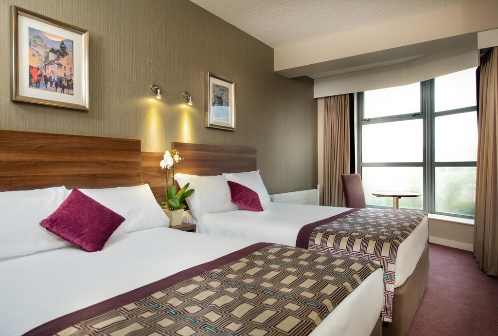 Отель Jurys Inn Galway 3*