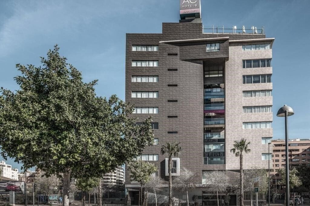 Отель AC Hotel by Marriott Alicante 4*