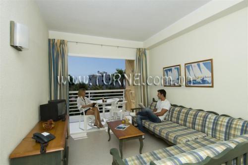 Фотография Ferrer Maristany 4*