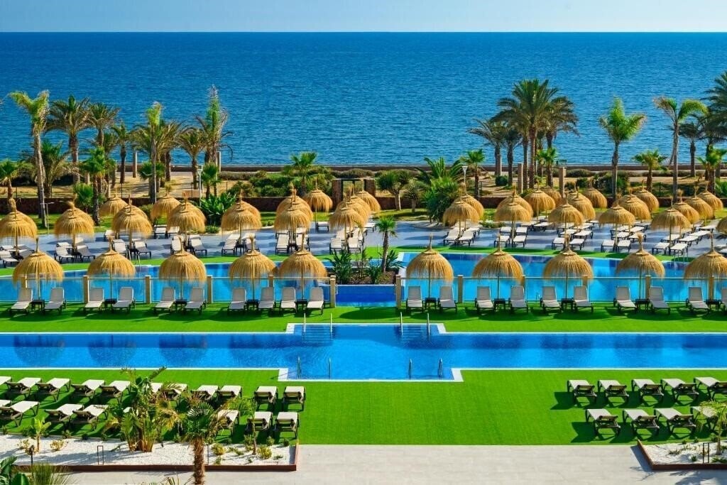 Отель Cabogata Beach Hotel & SPA 5*