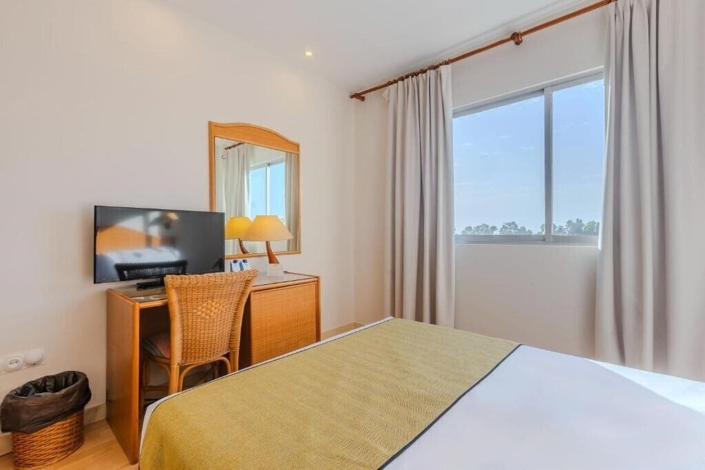 Изображение Hotel Moon Dreams Roquetas (ex. Hotel Roquetas Beach) 4*