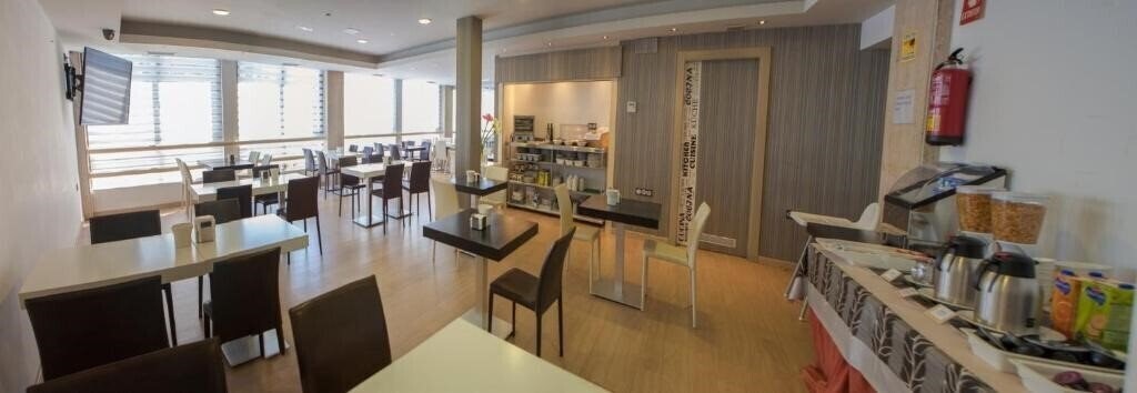 Фотография Apartahotel Aguadulce 3*
