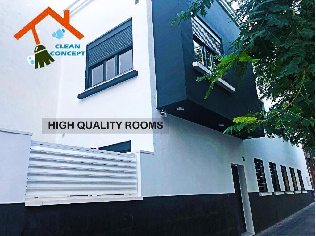 Отель BF Rooms Almeria Centro (ex. B & Butik Almeria Centro) 3*