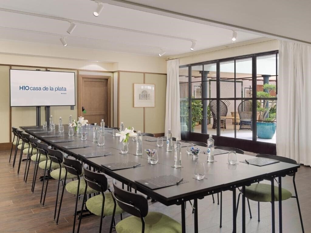 Фотография H10 Casa De La Plata 4*