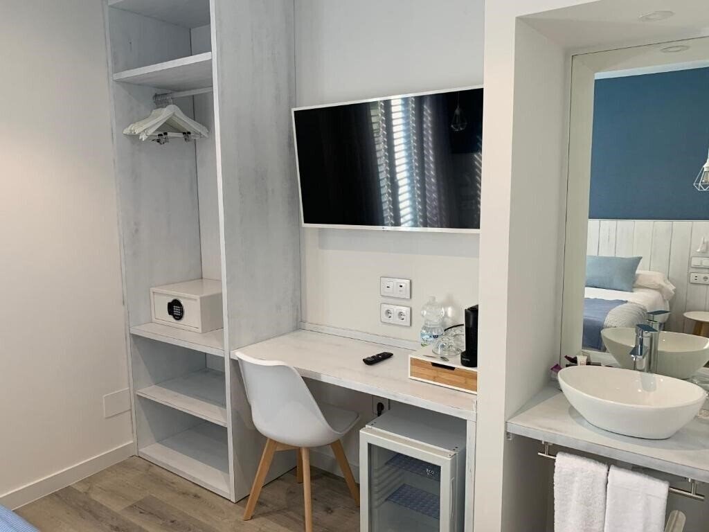 Фотография Nerja Casual Rooms 4*