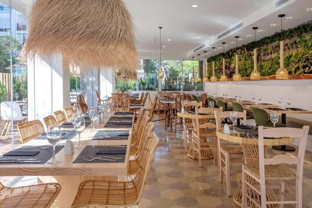 Изображение HM Alma Beach 4*