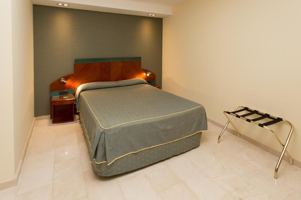 Изображение Gran Hotel Barcino 4*