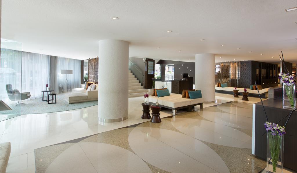 Отель Ac Diplomatic 5*