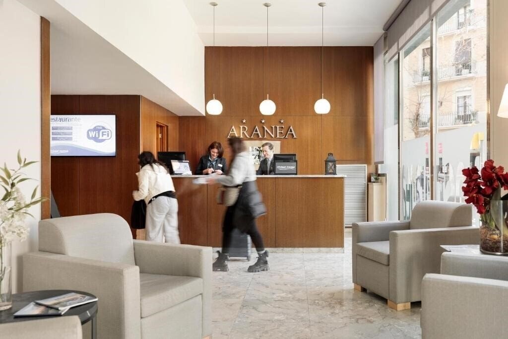 Изображение Aranea (ex. GBB Hotel Aranea) 3*