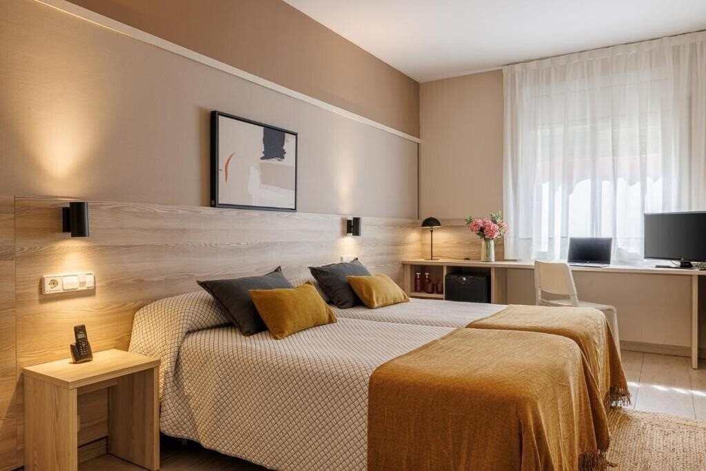 Фото Husa Bonanova Park 2*