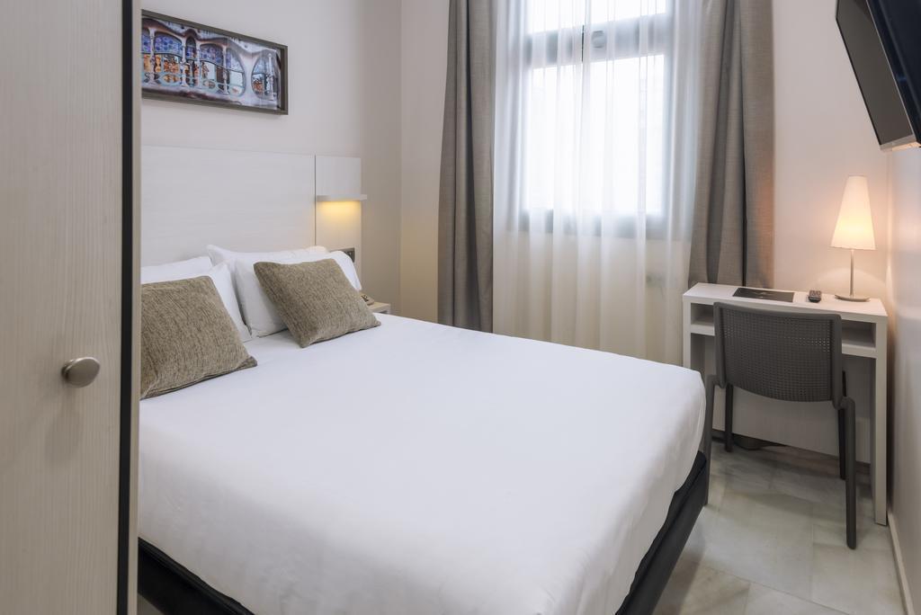 Отель Serhs Carlit 3*