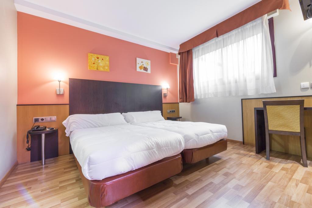 Изображение Ronda Lesseps 3*