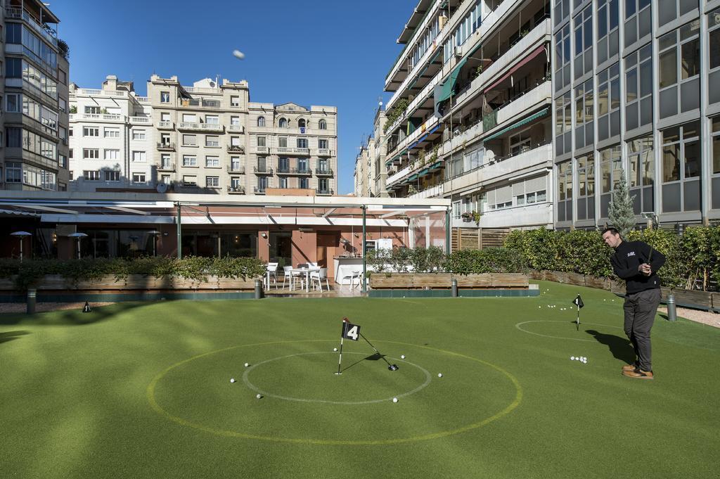 Отель Barcelona Golf 4*