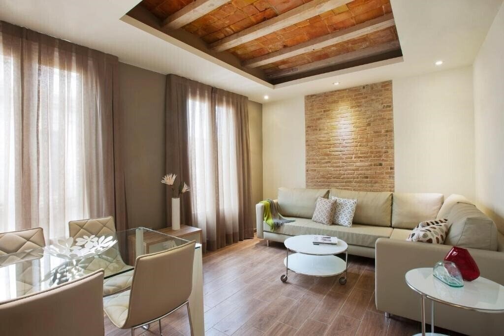 Отель Barcelona Apartament Mila 3*