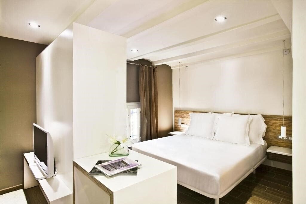 Фото Barcelona Apartament Mila 3*