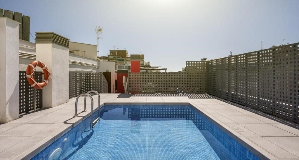 Отель Confortel Auditori 3*